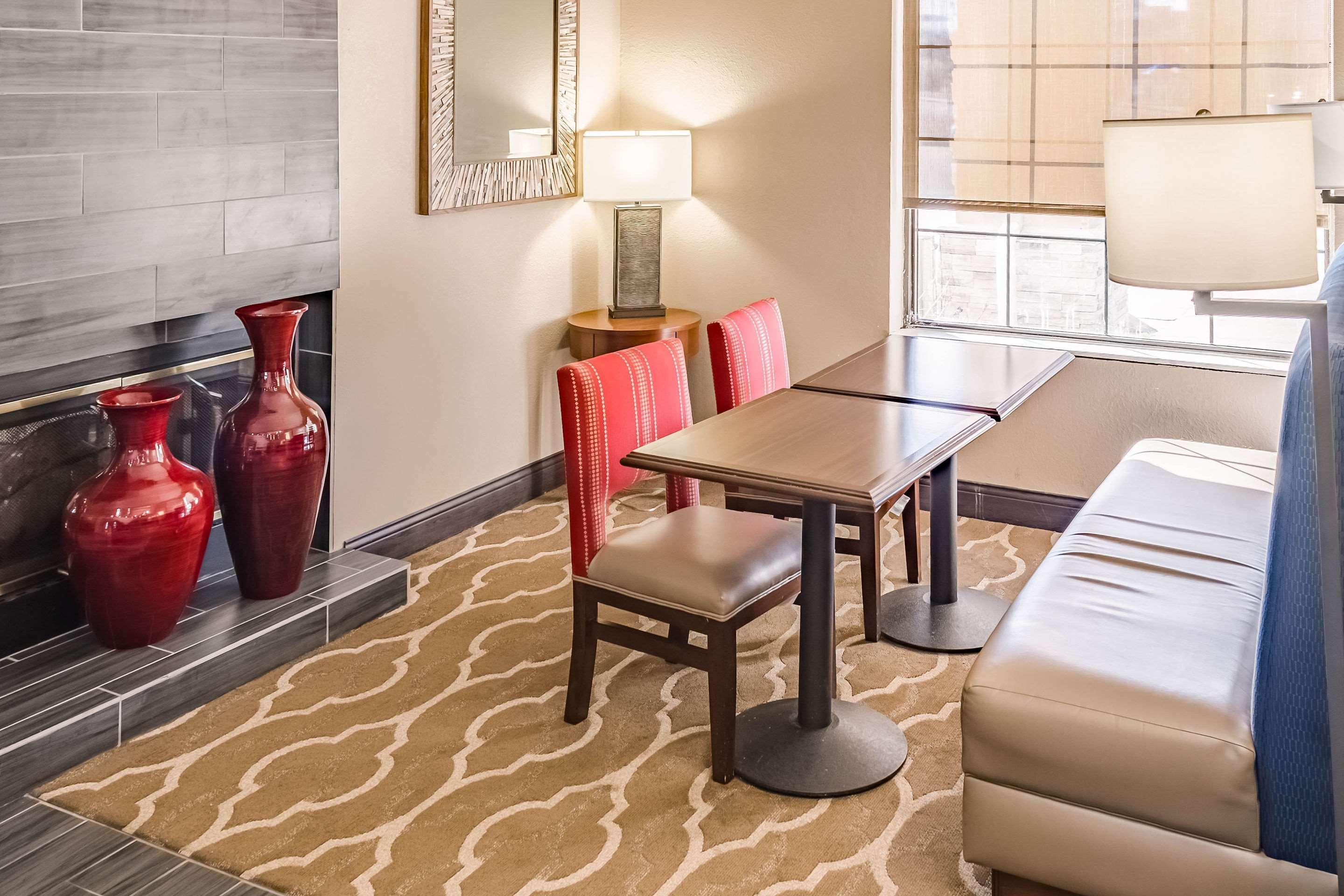 Comfort Suites הטיסבורג מראה חיצוני תמונה