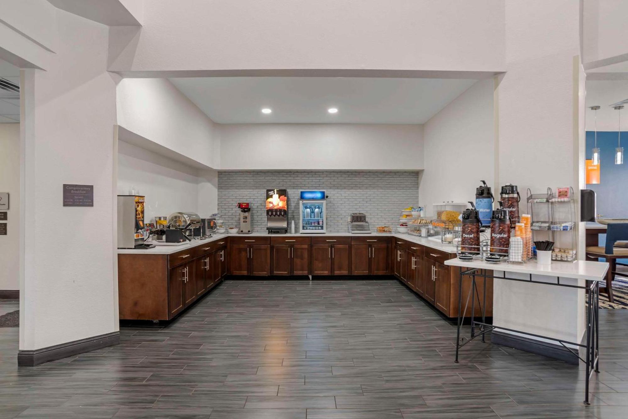 Comfort Suites הטיסבורג מראה חיצוני תמונה